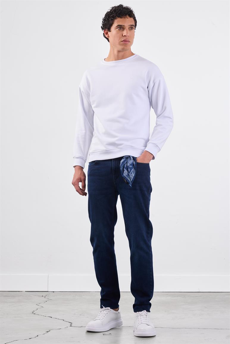 Beyaz Bisiklet Yaka Regular Fit Erkek Sweatshirt