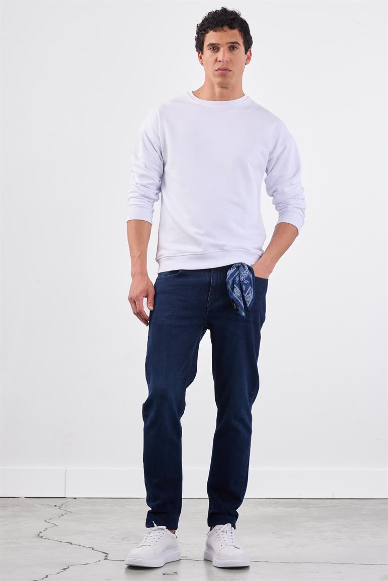Beyaz Bisiklet Yaka Regular Fit Erkek Sweatshirt