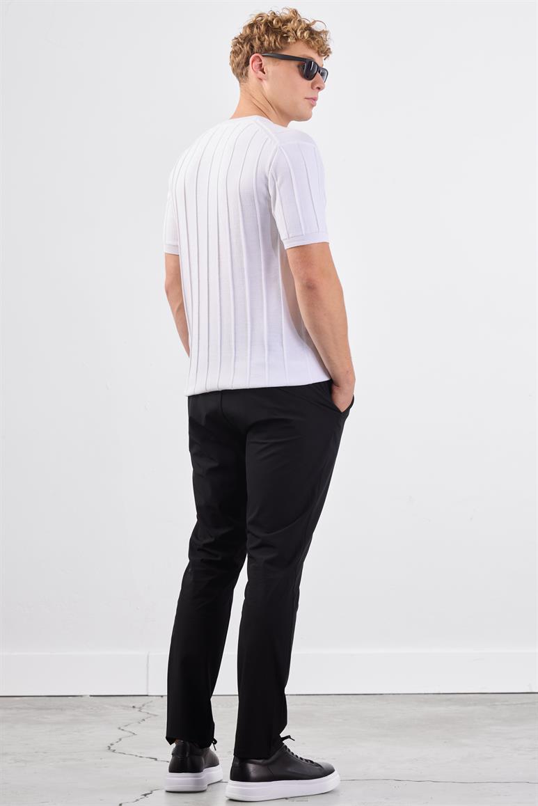 Beyaz Çizgili Desen Kısa Kol Slim Fit Erkek Triko