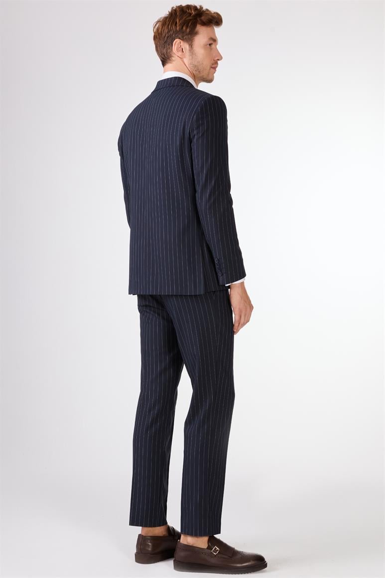 Lacivert Çizgili Kruvaze Slim Fit Takım Elbise