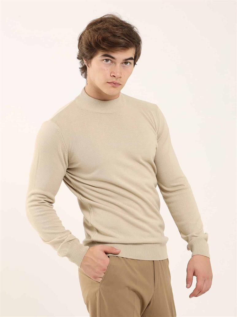 Bej Erkek Slim Fit Düz Klasik Yarım Balıkçı Yaka Triko 