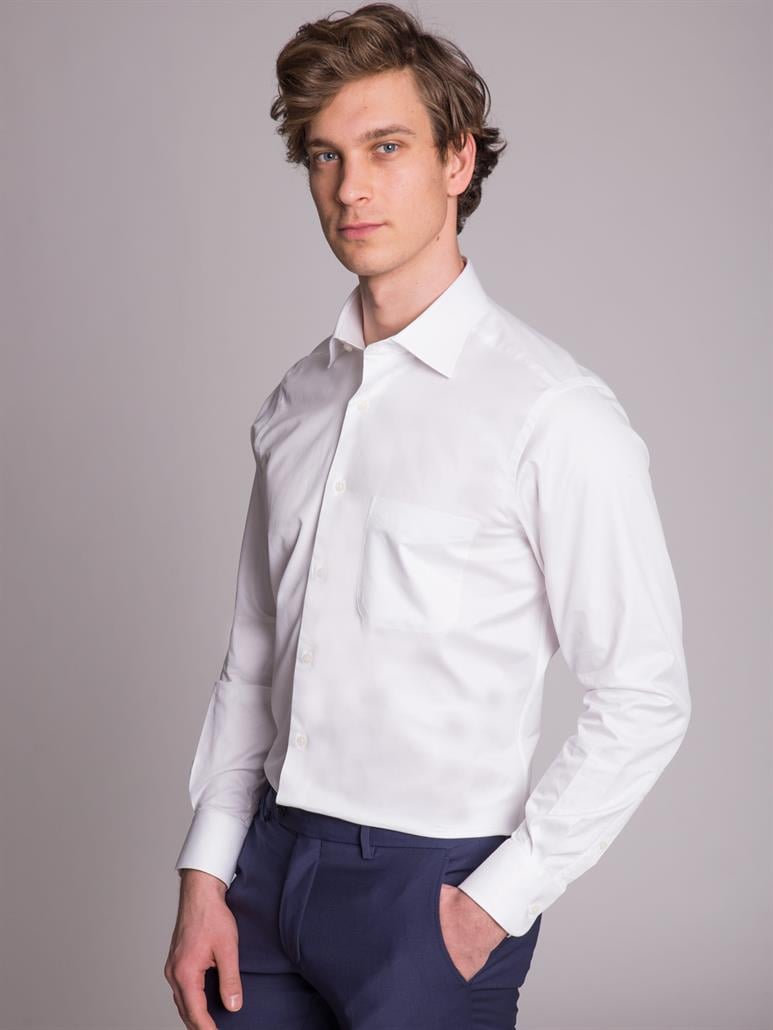 Beyaz Erkek Regular Fit Düz Brent Yaka Uzun Kol Gömlek 