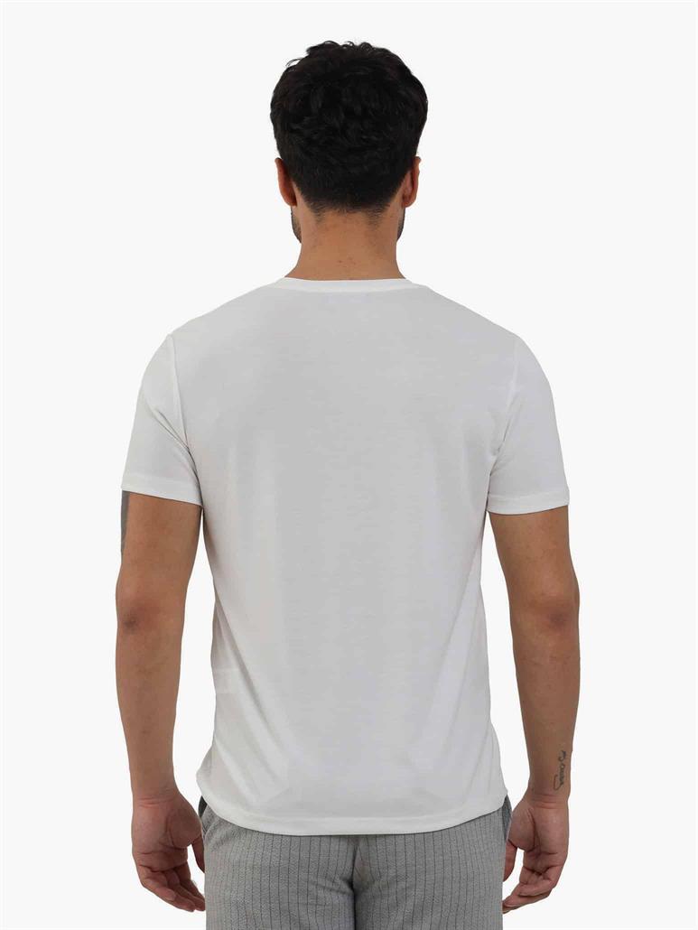 Beyaz Erkek Slim Fit Düz O Yaka T-shirt 