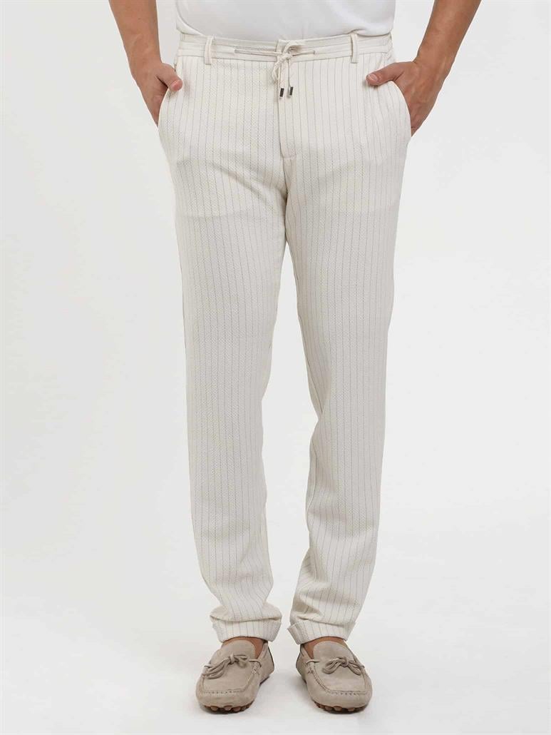 Ekru Erkek Slim Fit Çizgili Gofre Desenli Pantolon 