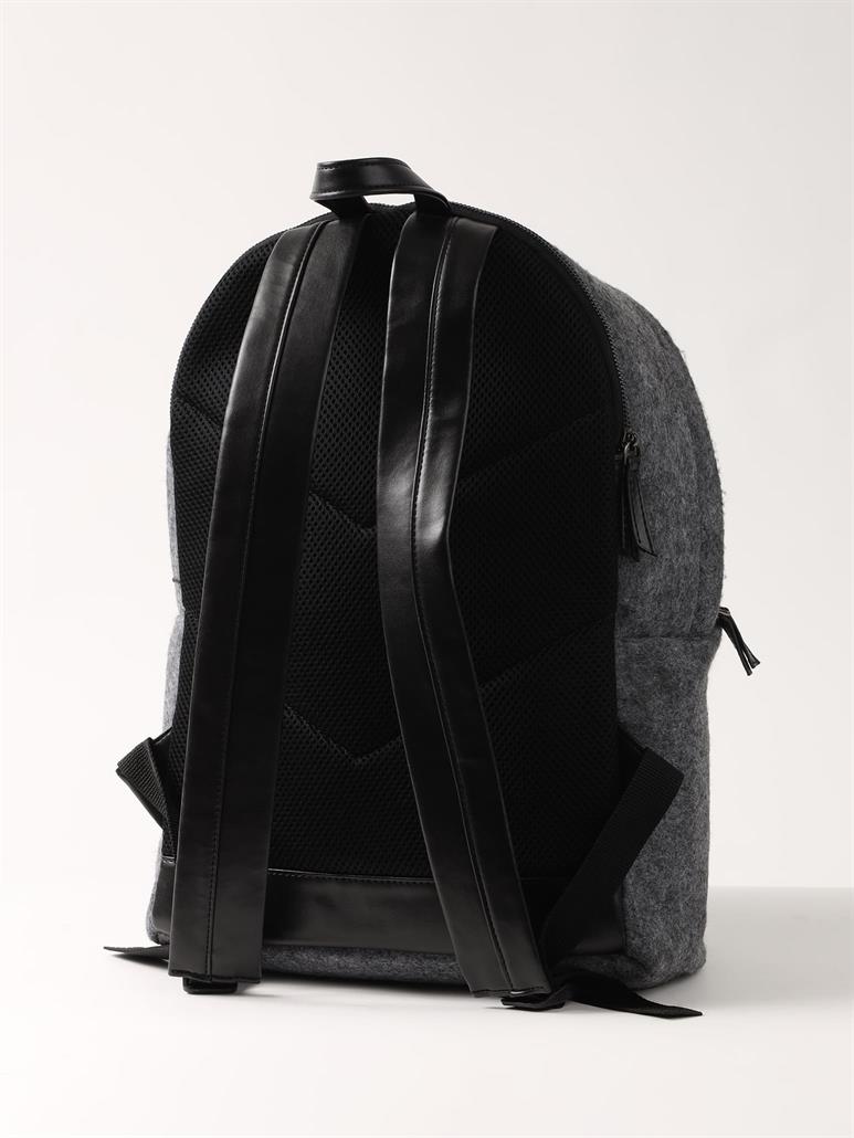 Gri Erkek Keçe Sırt Çantası 