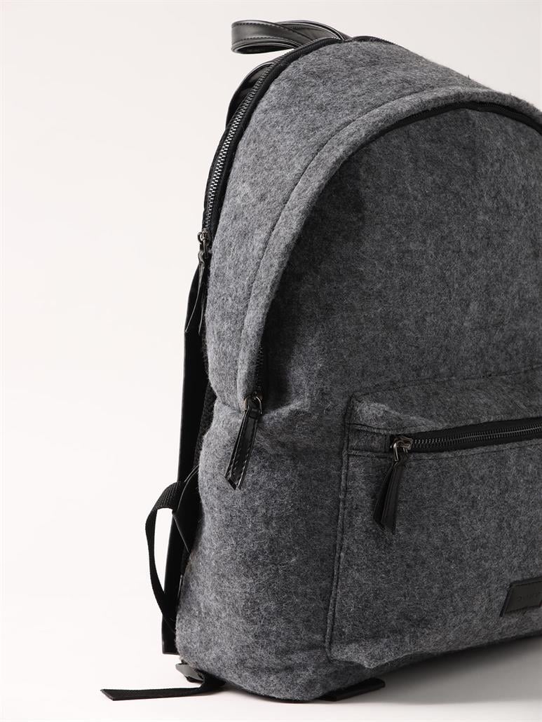 Gri Erkek Keçe Sırt Çantası 