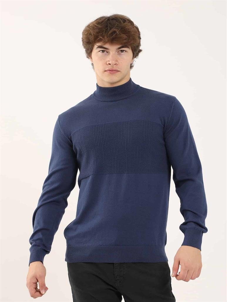 İndigo Erkek Regular Fit Desenli Dik Yaka Triko 