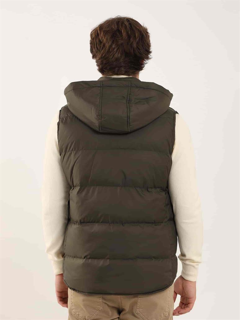 Kahverengi Erkek Regular Fit Düz Kapüşolu Yelek Mont 