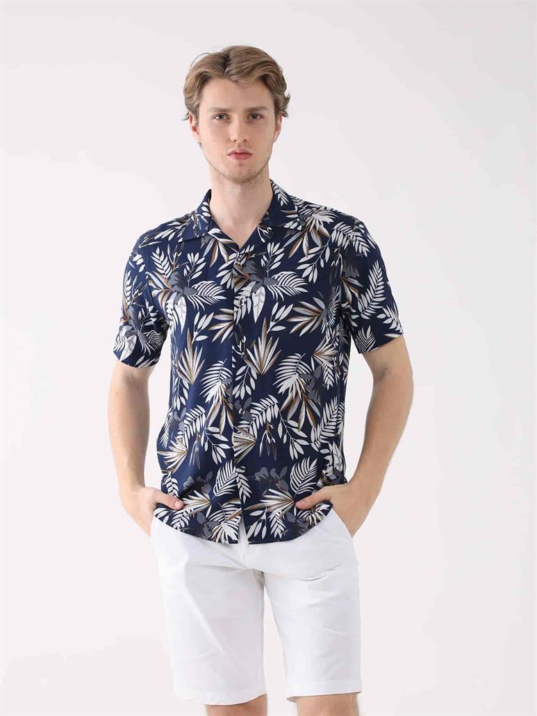 Lacivert Erkek Regular Fit Çiçek Desenli Brent Alttan Düğmeli Yaka Kısa Kol Gömlek 