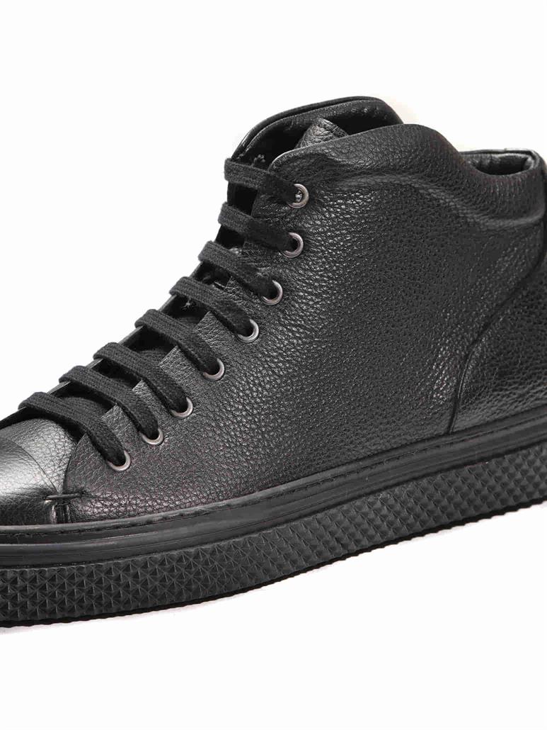 Siyah Erkek Düz  Bot 