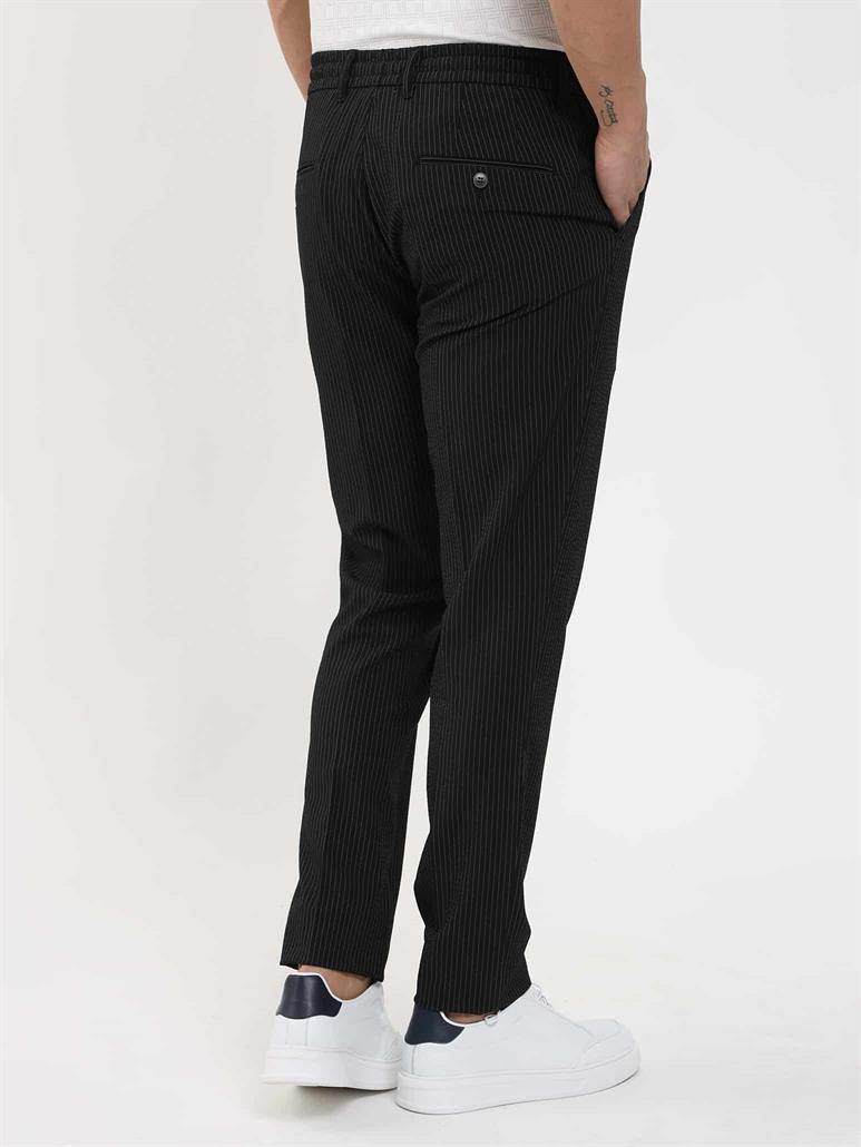  Siyah Erkek Slim Fit Çizgili Jogger Pantolon 