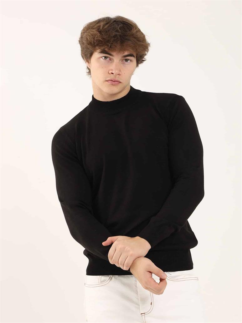 Siyah Erkek Slim Fit Düz Klasik Yarım Balıkçı Yaka Triko 