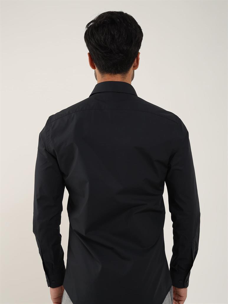 Siyah Erkek Slim Fit Düz Klasik Yaka Uzun Kol Gömlek 