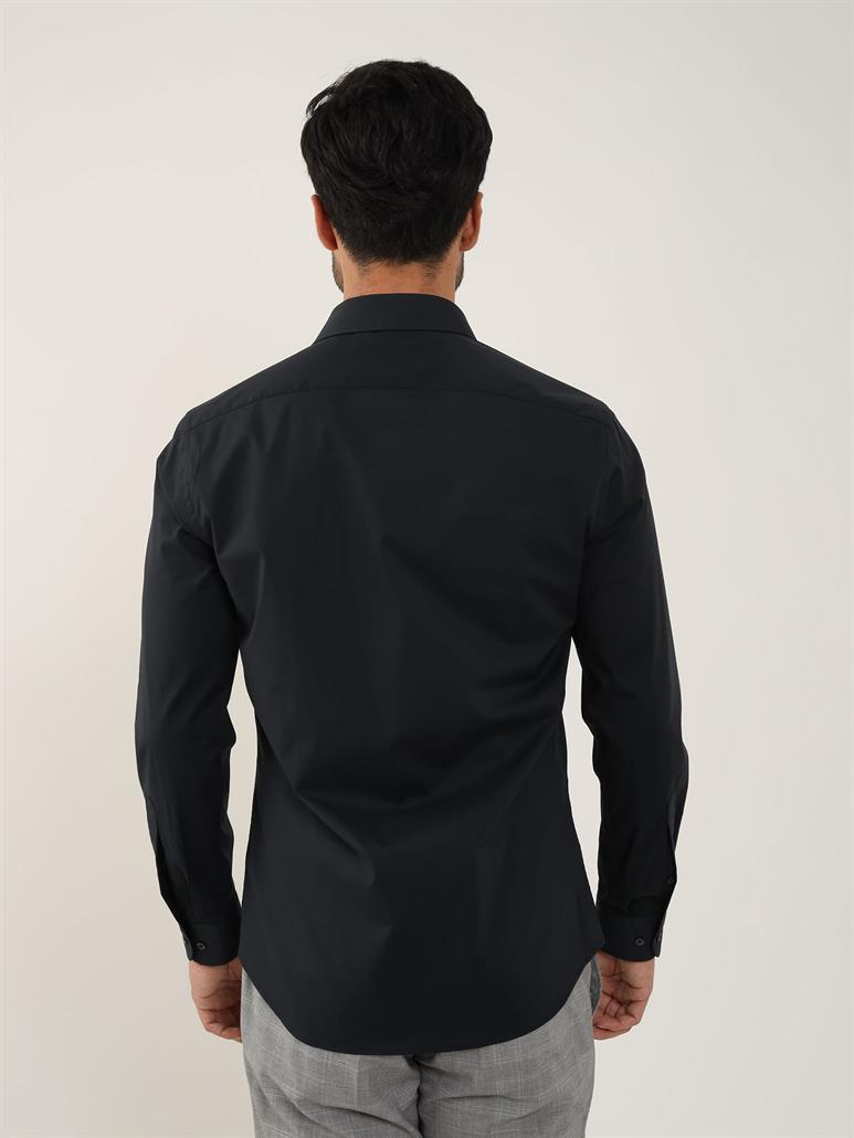 Siyah Erkek Slim Fit Düz Klasik Yaka Uzun Kol Gömlek 