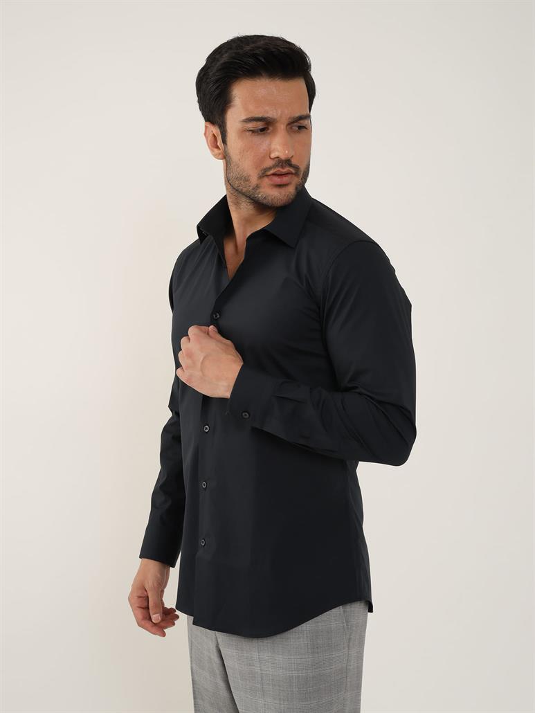 Siyah Erkek Slim Fit Düz Klasik Yaka Uzun Kol Gömlek 