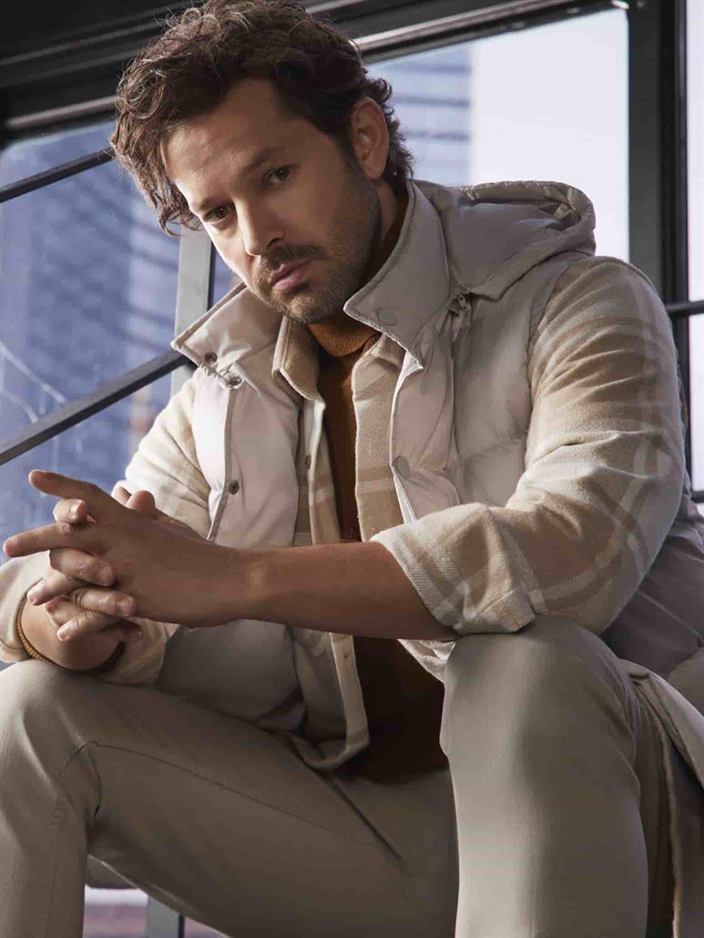 Taş Erkek Regular Fit Düz Kapüşolu Yelek Mont 