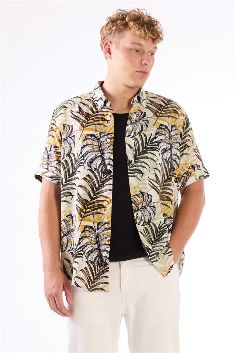 Haki Erkek Regular Fit Çiçek Desenli Düğmeli Yaka Kısa Kol Gömlek 