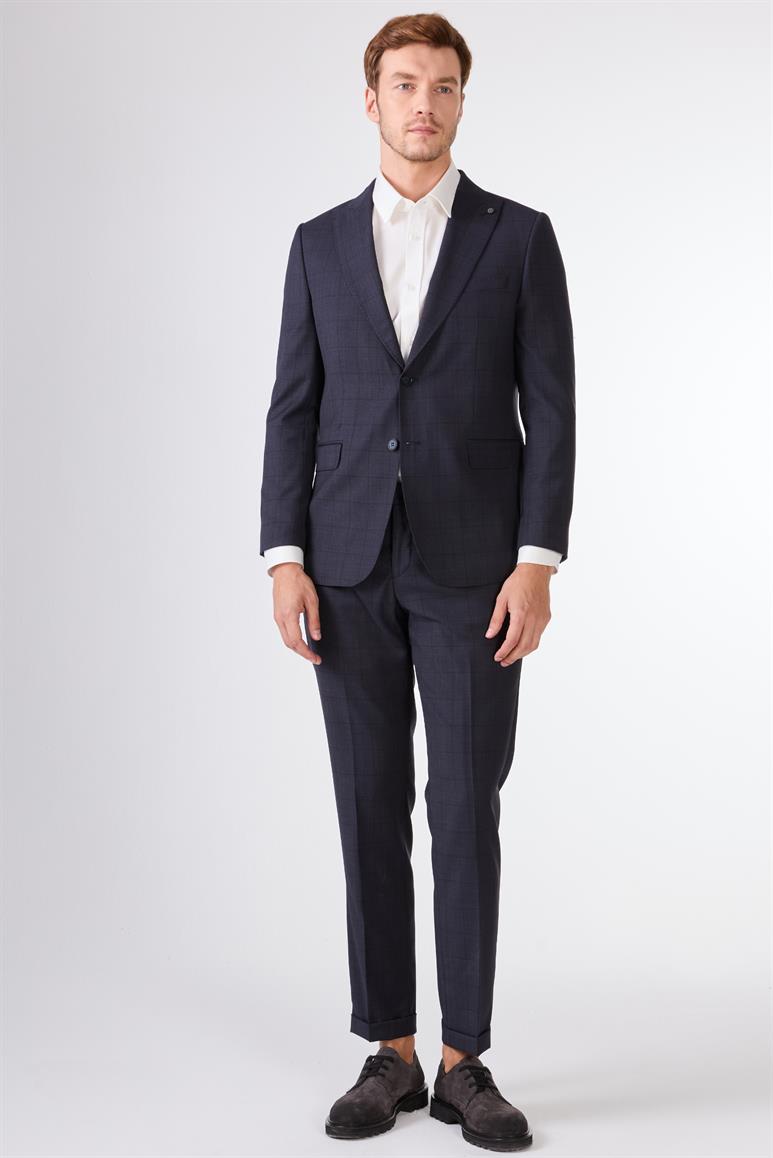Koyu Lacivert Balıksırtı Slim Fit Erkek Takım Elbise