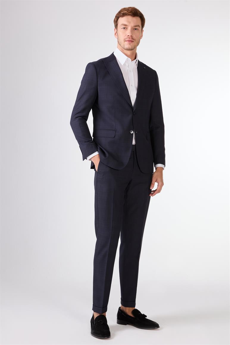 Koyu Lacivert Balıksırtı Slim Fit  Erkek Takım Elbise