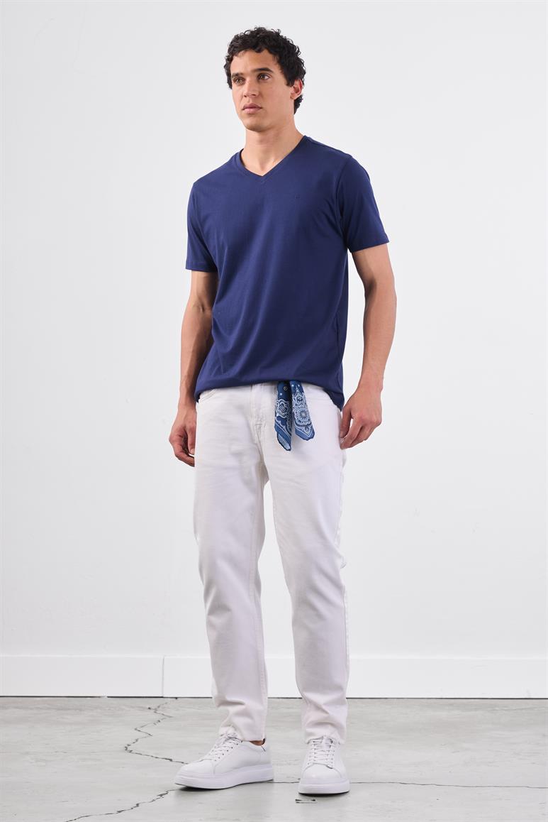 Lacivert V Yaka Pamuklu Düz Renk Slim Fit Erkek T-shirt