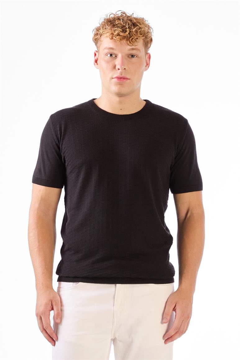 Siyah O Yaka Düz Renk Kısa Kollu Slim Fit Triko Tshirt