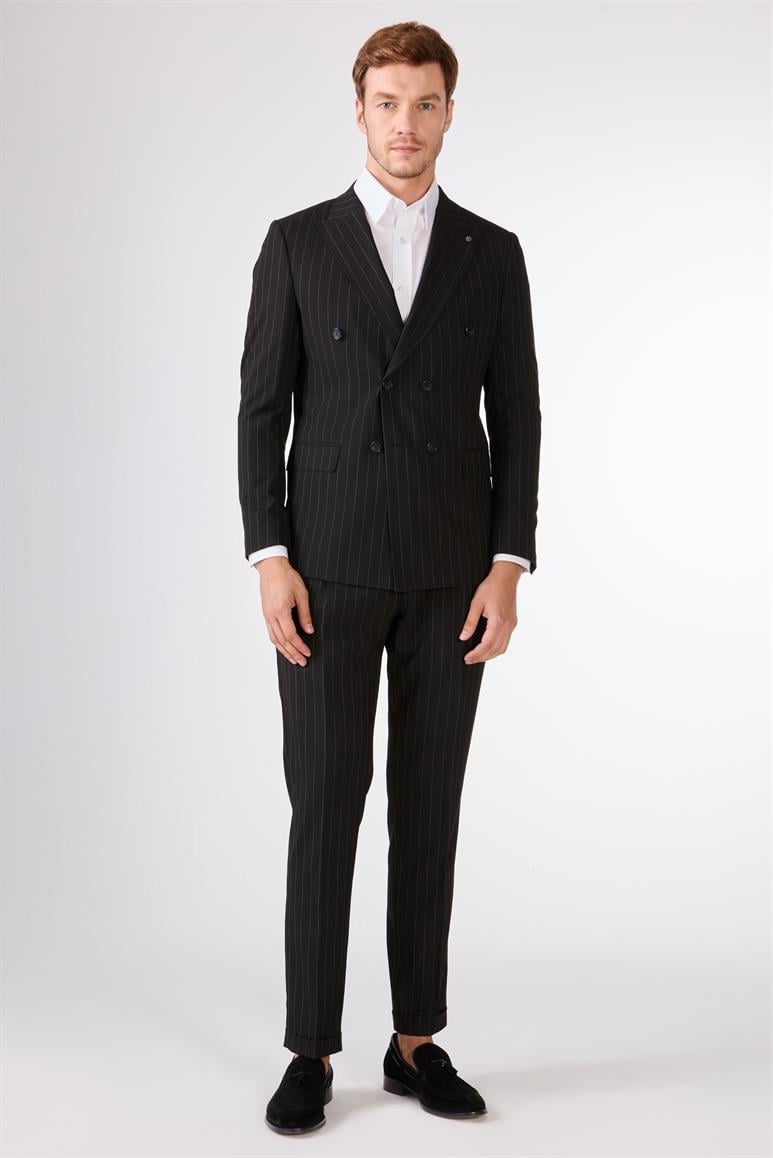 Siyah Çizgili Sivri Yaka Slim Fit Erkek Takım Elbise