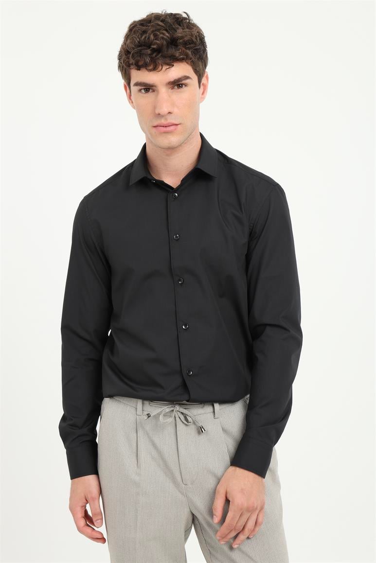 Siyah Klasik Yaka Regular Fit Erkek Gömlek