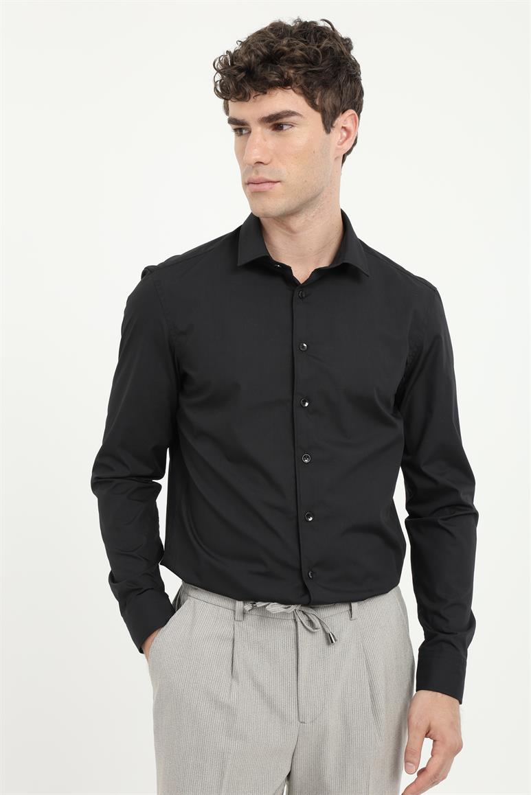 Siyah Klasik Yaka Slim Fit Gömlek