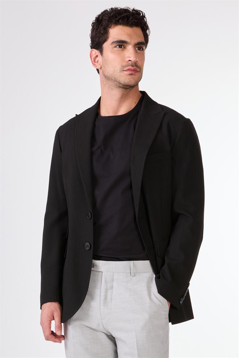 Siyah Erkek Slim Fit Çizgili Sivri Yaka Ceket 