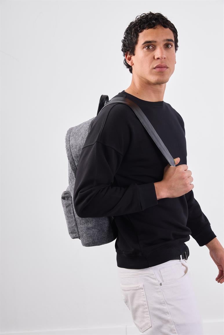 Siyah Bisiklet Yaka Regular Fit Erkek Sweatshirt