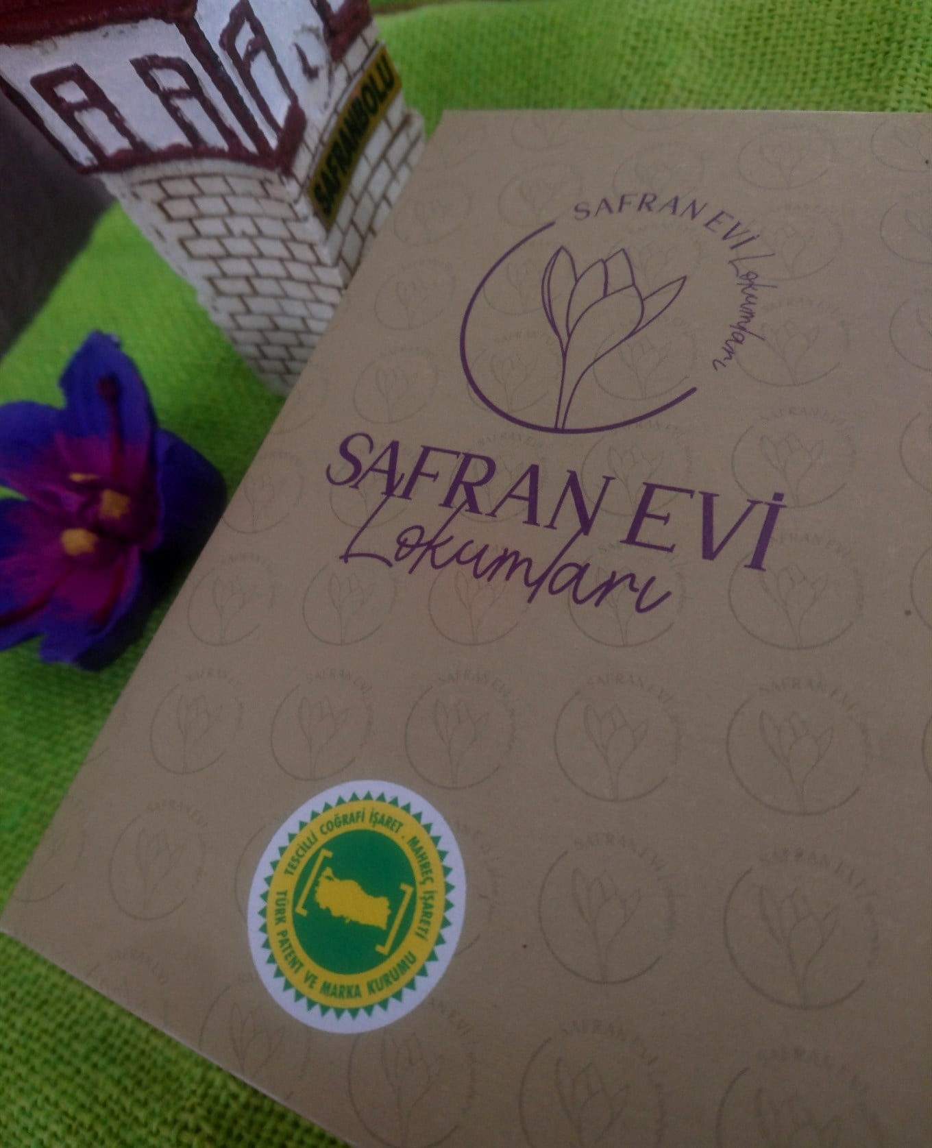 Çifte Kavrulmuş Antep Fıstıklı Safranbolu Lokumu 