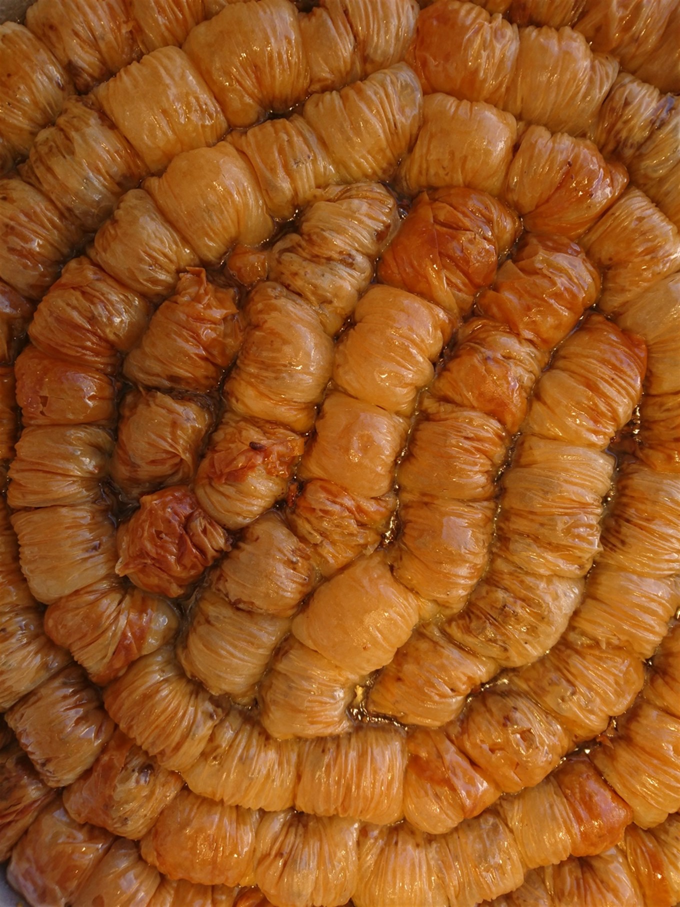 Safranbolu Cevizli ve Tereyağlı Tırtıl Baklava 1 kg