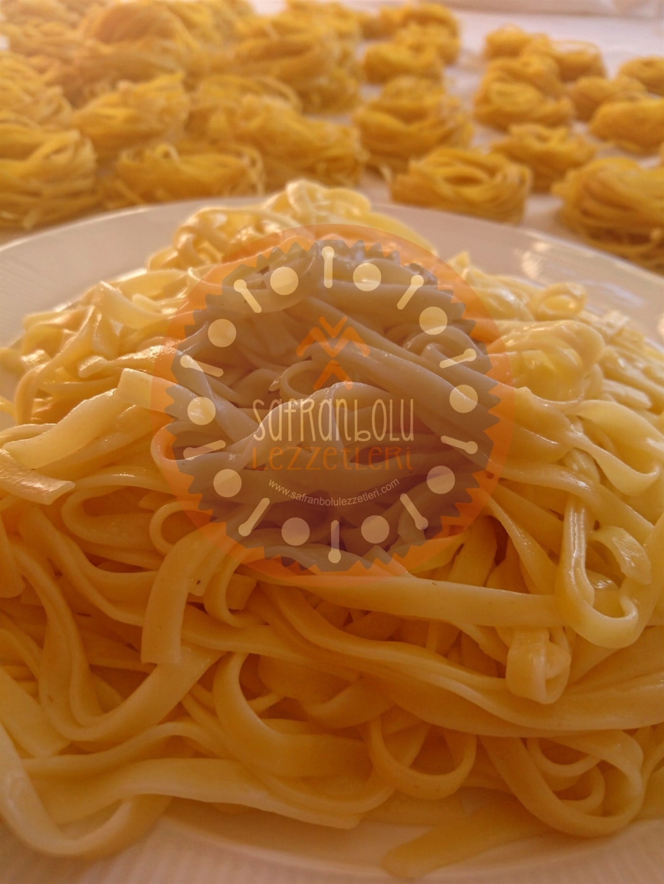 Safranlı Ev Yapımı Makarna 300 g