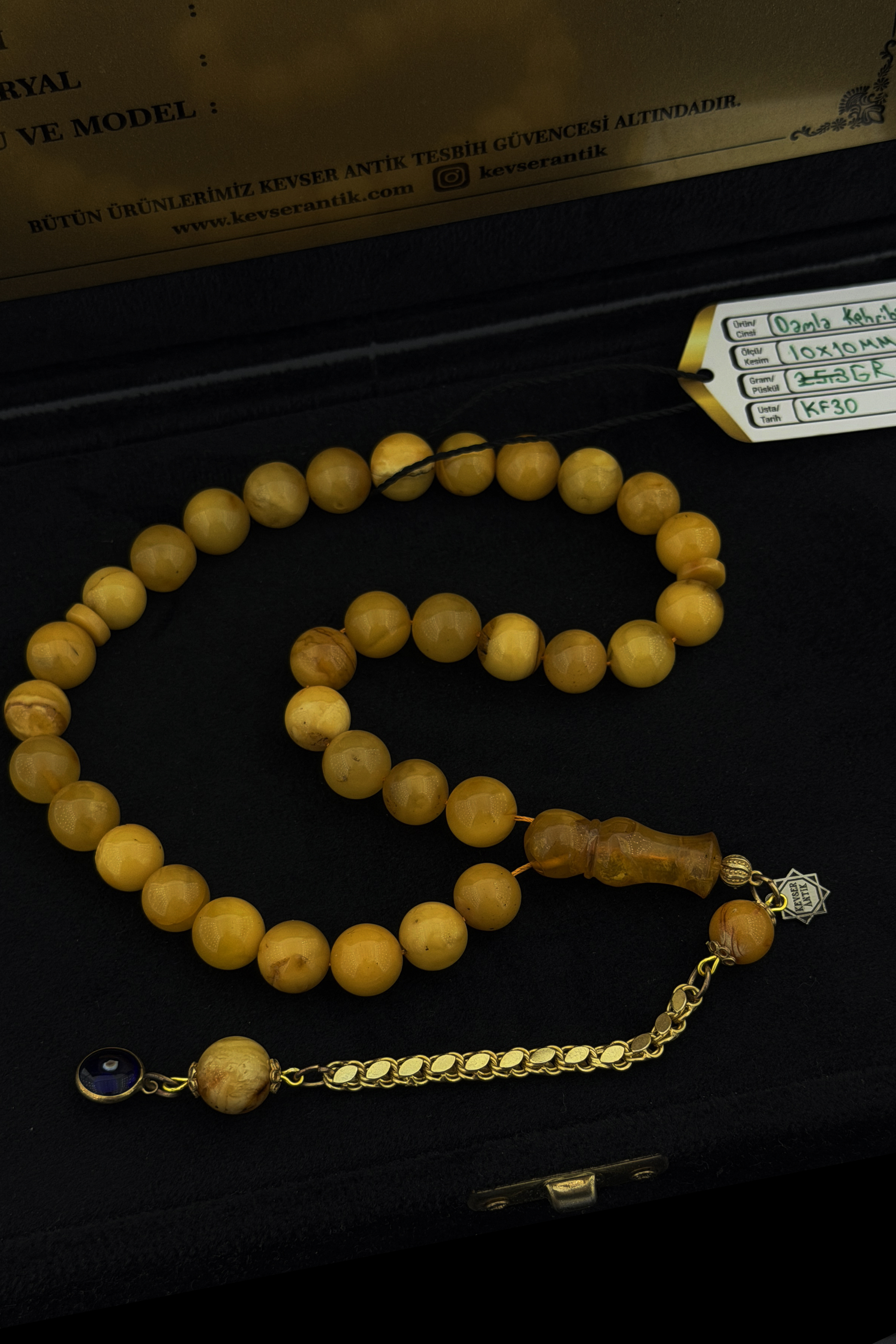 Doğal Tonlu Şeffaf Damla Kehribar TesbihDoğal Tonlu Şeffaf Damla Kehribar Tesbih - Kevser AntikDamla Kehribar Tesbihler