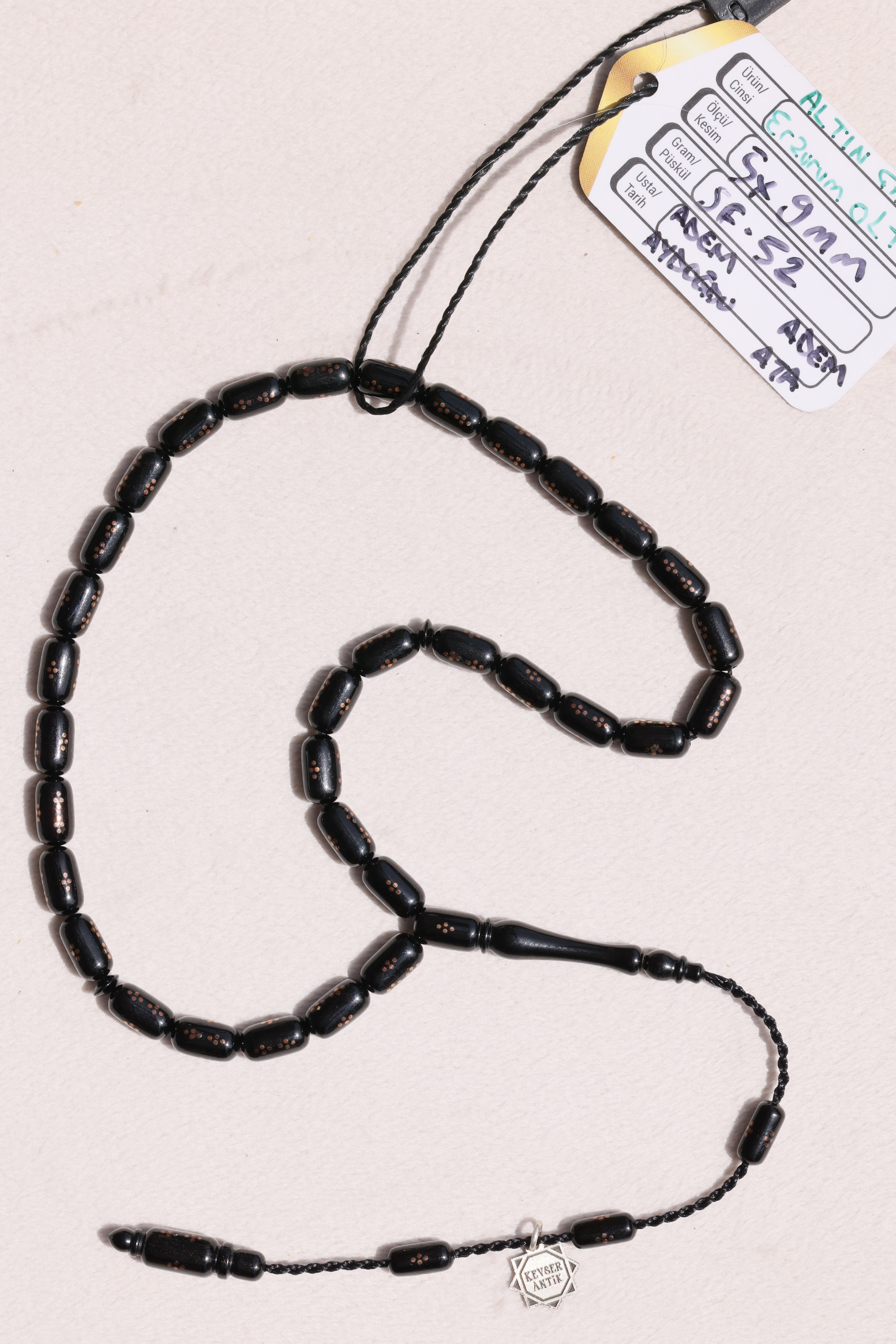 Altın İşlemeli Kapsül Oltu TesbihAltın İşlemeli Kapsül Oltu Tesbih - Kevser AntikErzurum Oltu Tesbihler