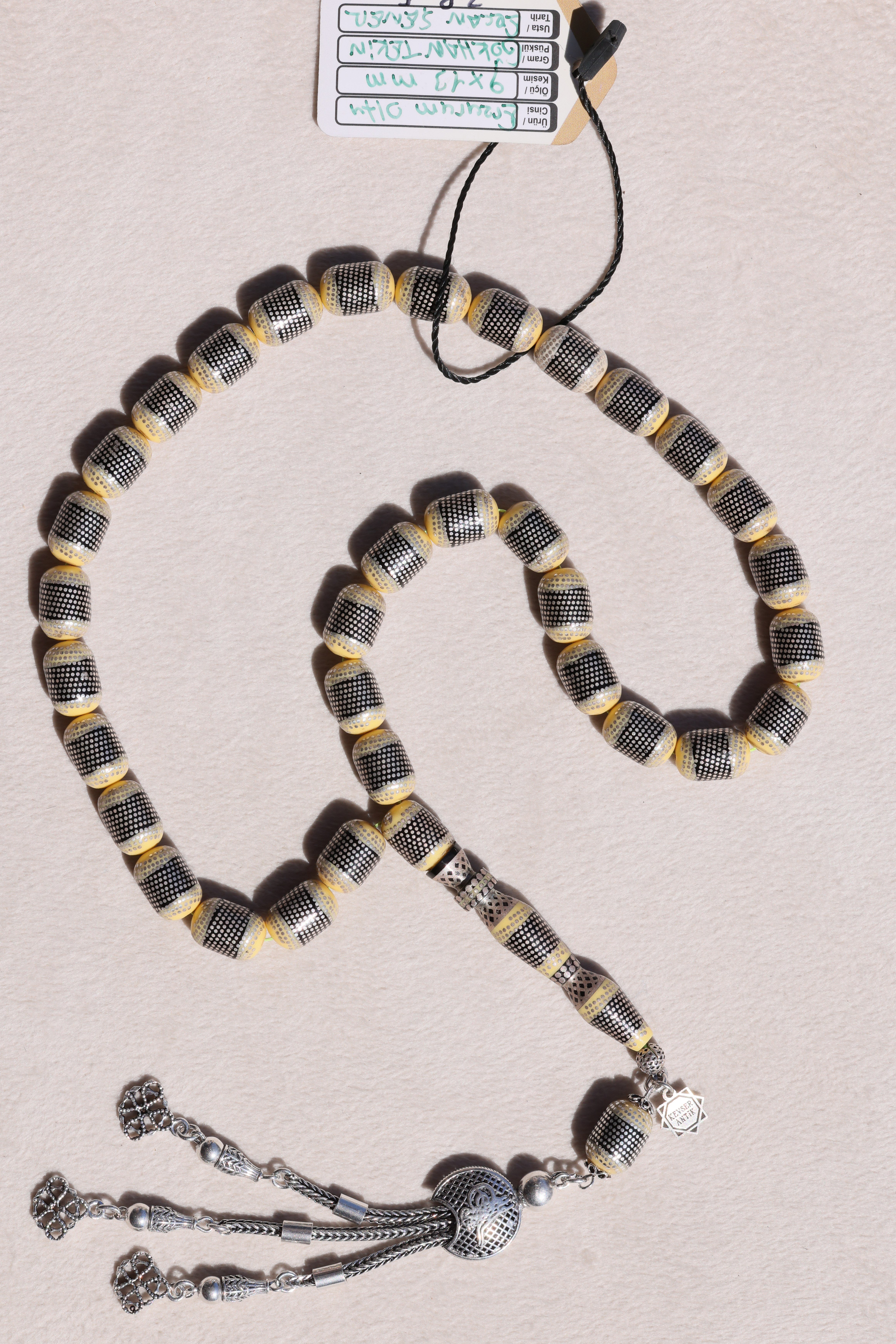 Efendi Tarz Üst Düzey Oltu TesbihEfendi Tarz Üst Düzey Oltu Tesbih - Kevser AntikErzurum Oltu Tesbihler