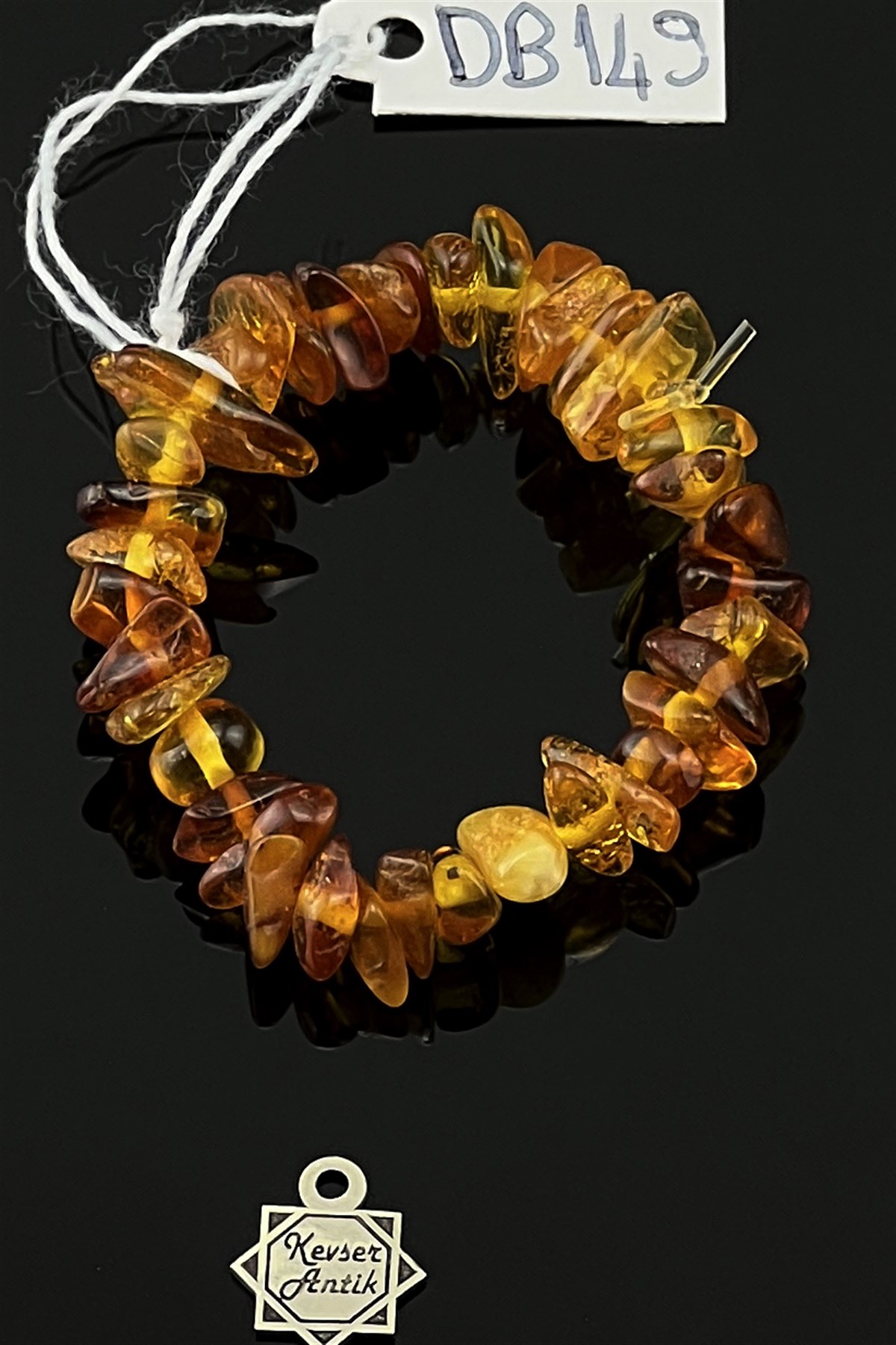 Mini Damla Kehribar BileklikMini Damla Kehribar Bileklik - Kevser AntikKehribar Bileklikler