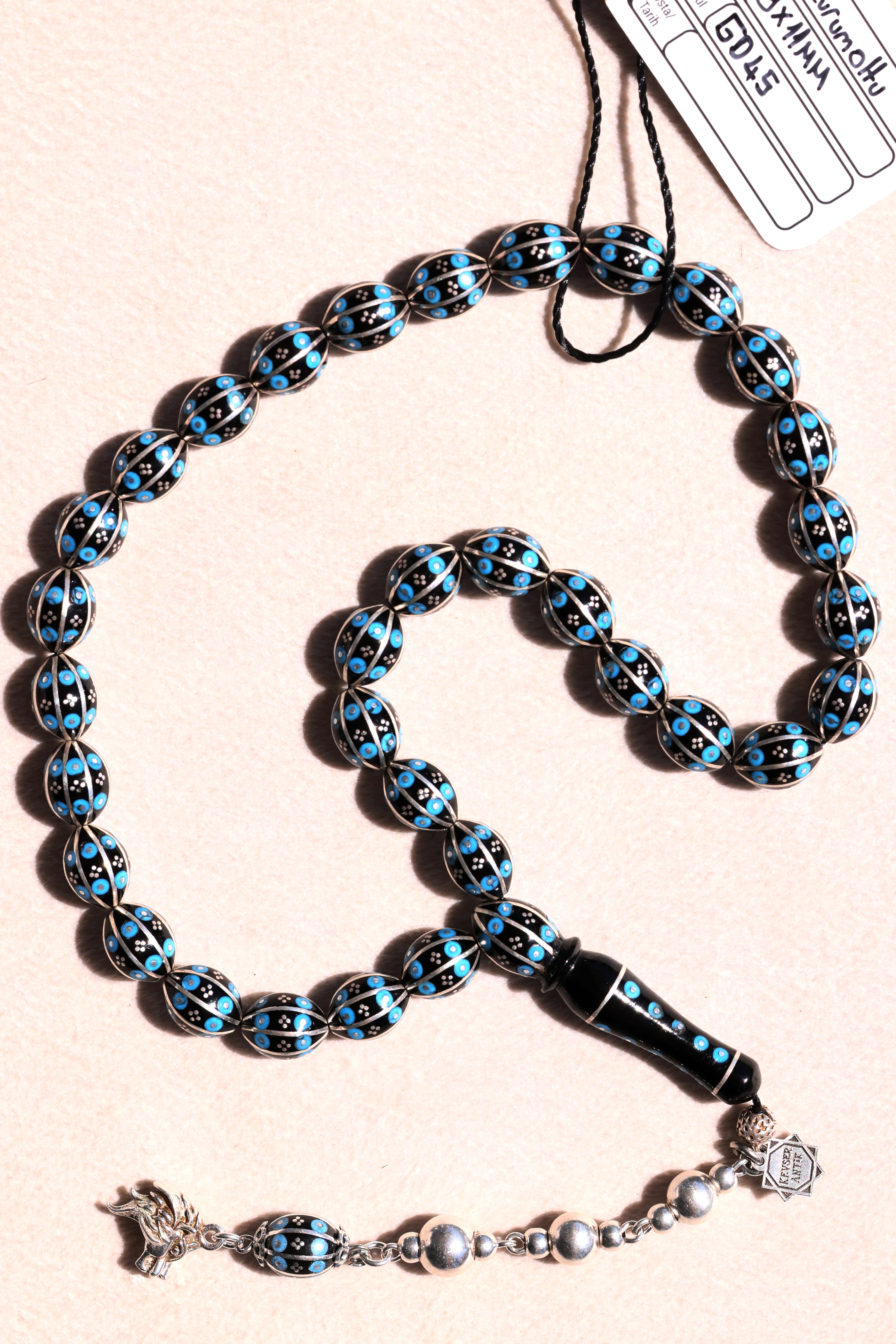 Usta İşçiliğiyle Üretilmiş Oltu Taşı TesbihUsta İşçiliğiyle Üretilmiş Oltu Taşı Tesbih - Kevser AntikErzurum Oltu Tesbihler