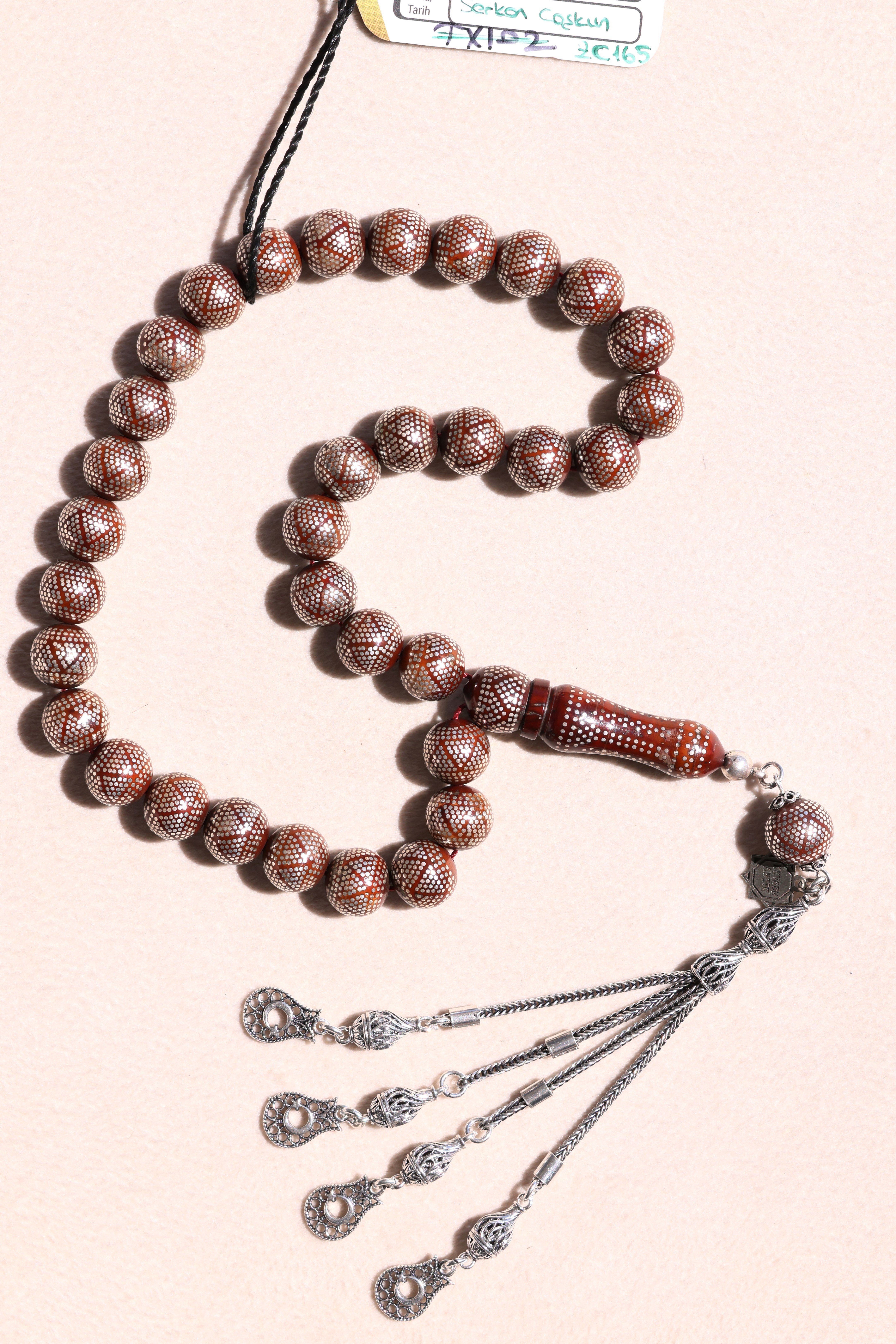 Yoğun İşlemeli Kuka TesbihYoğun İşlemeli Kuka Tesbih - Kevser AntikAĞAÇ TESBİHLER