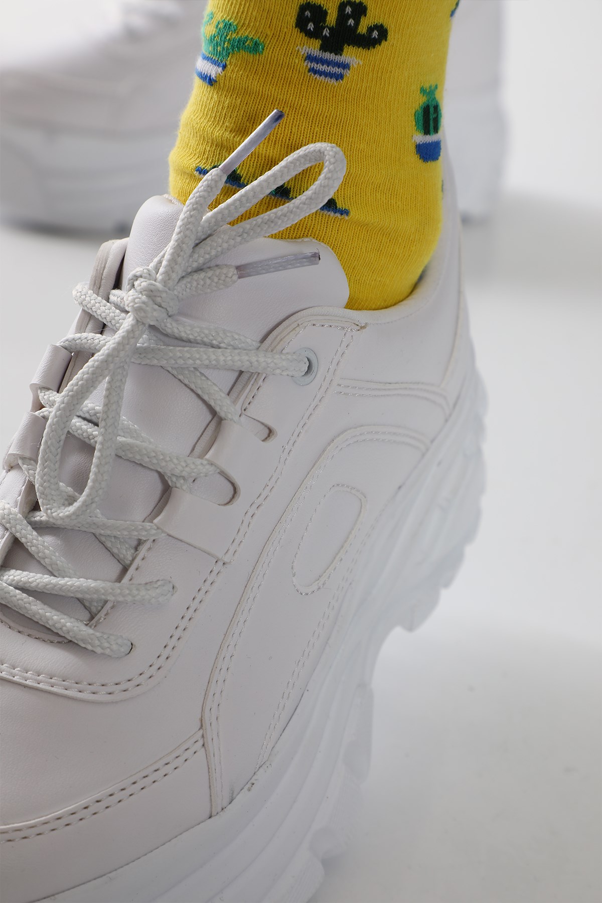 Eleanor Beyaz Mat Bağcıklı 6cm Taban Yüksekliği Kadın Spor Sneakers Ayakkabı 