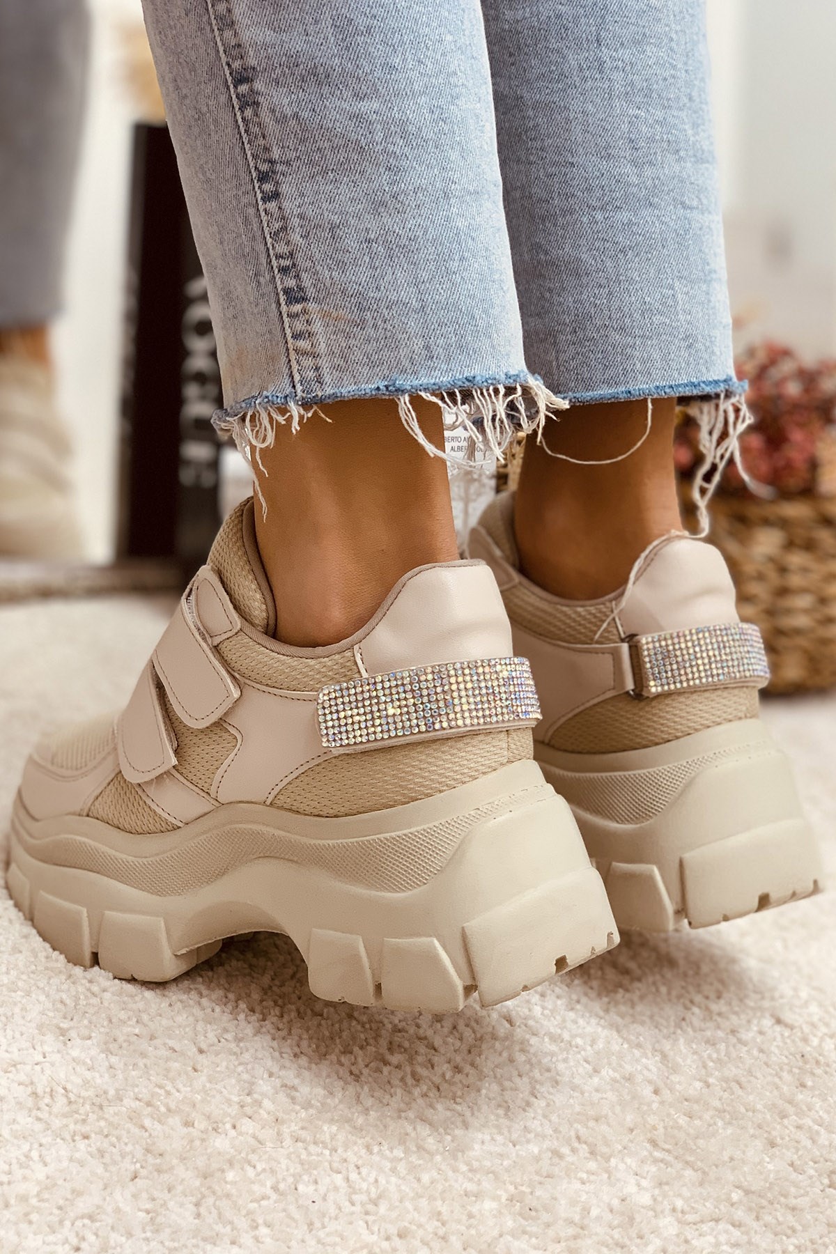 Wall Ten  Nude Cırtlı Taşlı 6Cm Taban Yk  Bayan Spor Ayakkabı Sneakers