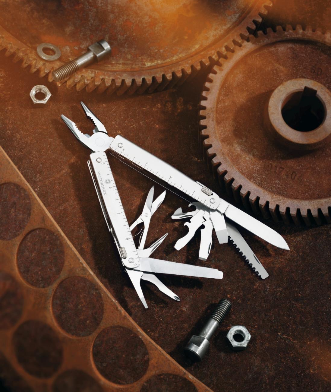 Victorinox 3.0327.LB1 SwissTool X (Deri Kılıflı-Blisterli)
