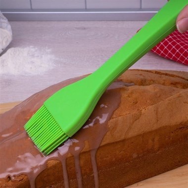 Lurch - Platin Silikon Pasta Fırçası 25,5 cm Yeşil - Yanmaz, Yapışmaz, Bükülmez, Çizmez, Tat ve Koku Bırakmaz - 240091