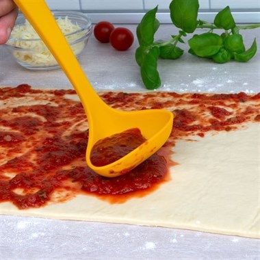 Lurch - Platin Silikon Sos Kepçesi 28 cm Sarı - Yanmaz, Yapışmaz, Bükülmez, Çizmez, Tat ve Koku Bırakmaz - 240055