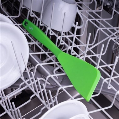 Lurch - Platin Silikon Spatula 28 cm Yeşil - Yanmaz, Yapışmaz, Bükülmez, Çizmez, Tat ve Koku Bırakmaz - 240084
