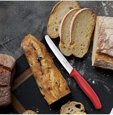 Victorinox 6.7111.23 Swiss Classic Soyma Bıçağı + Soyacak 2li Set, Kırmızı