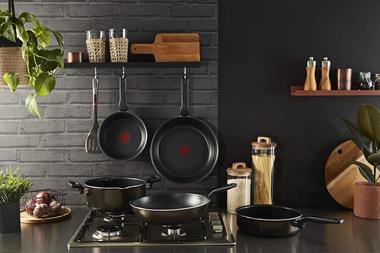 TEFAL Titanyum 2X XL Force Difüzyon Tabanlı Tava - 32 cm