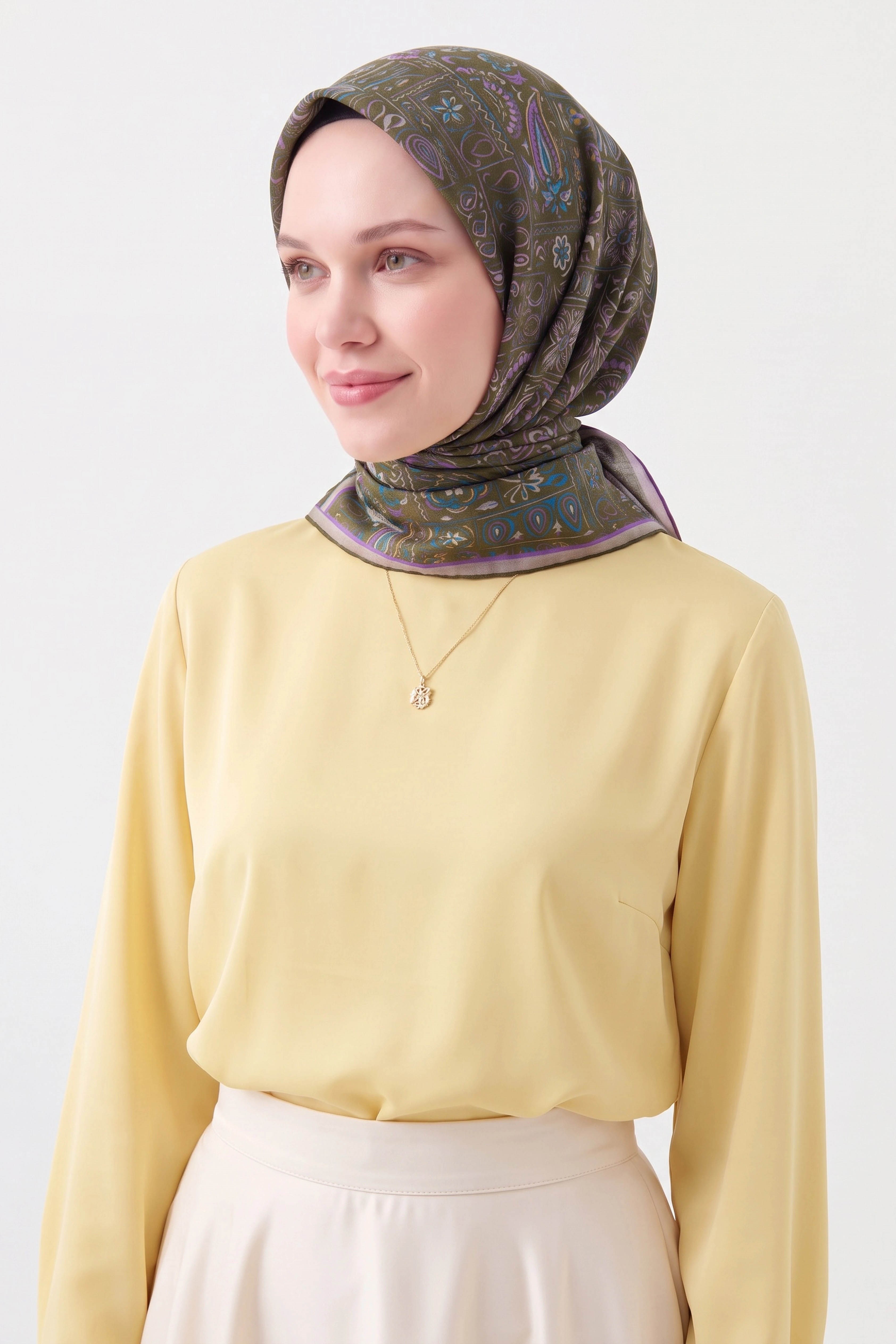 Soft Eşarp Etnik Koyu Yeşil