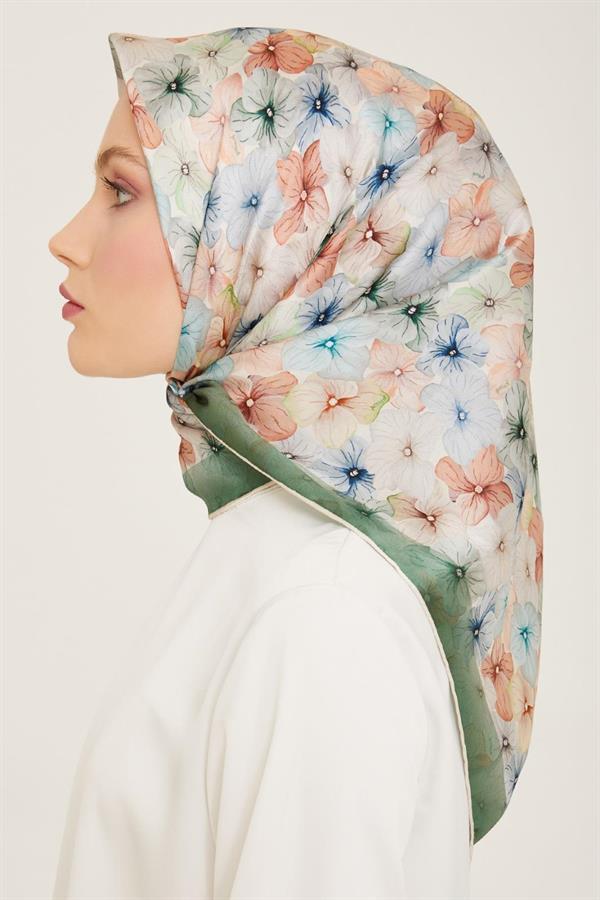 Armine Sura İpek Eşarp 9108-84
