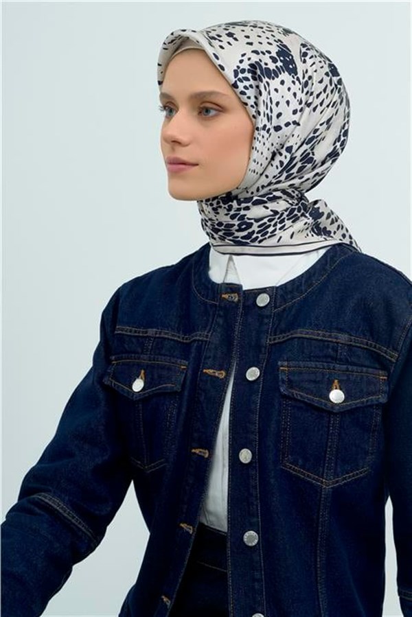 Armine Yeni Sezon 2026 Saf İpek Sura Eşarp 9552D 80